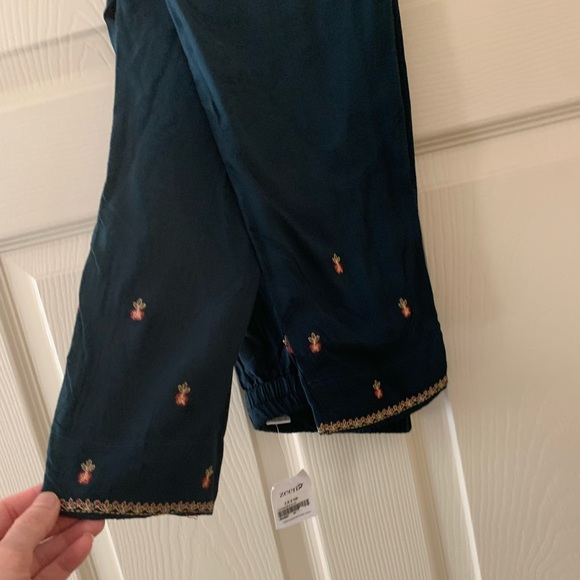 Pakistani outfit - Picture 3 of 3